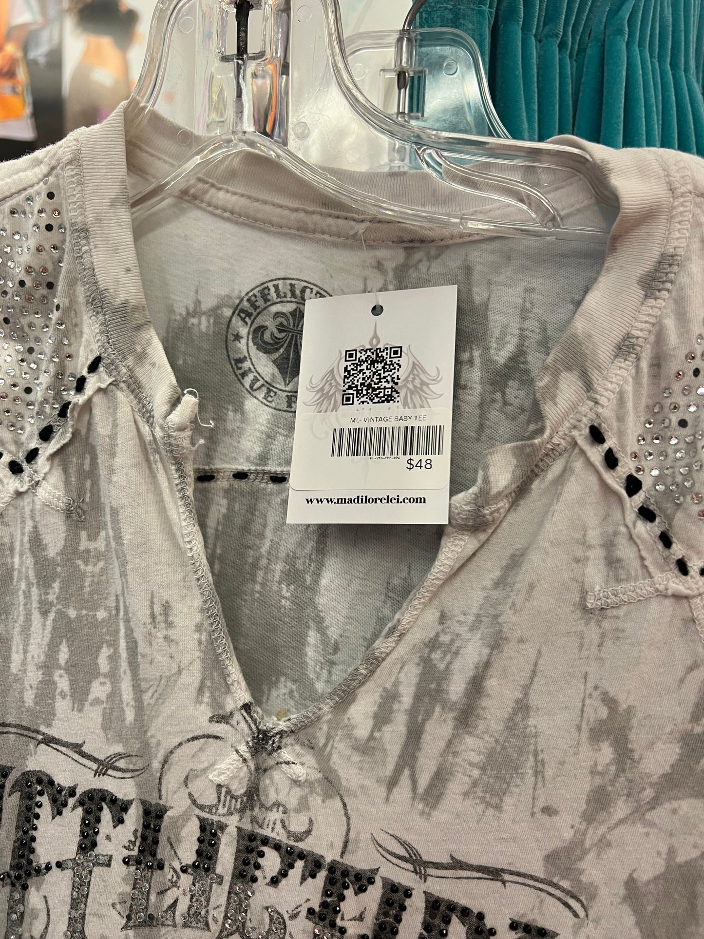 Affliction Live Fast Distressed Graphic Rhinestone Tee White Made in USA Size M