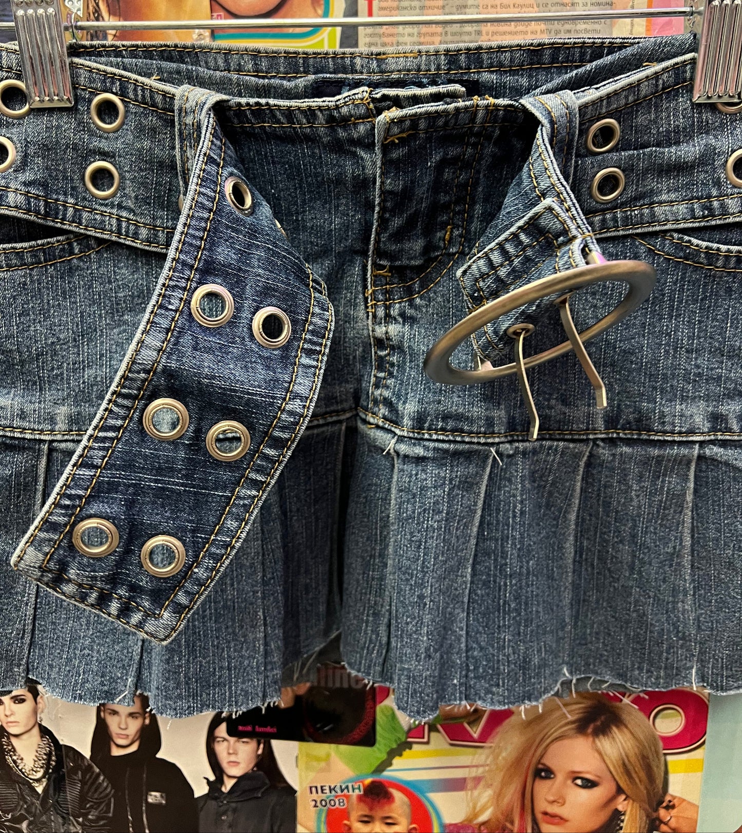 Vintage Y2K Pleated Belted Denim Mini Skirt Size 0