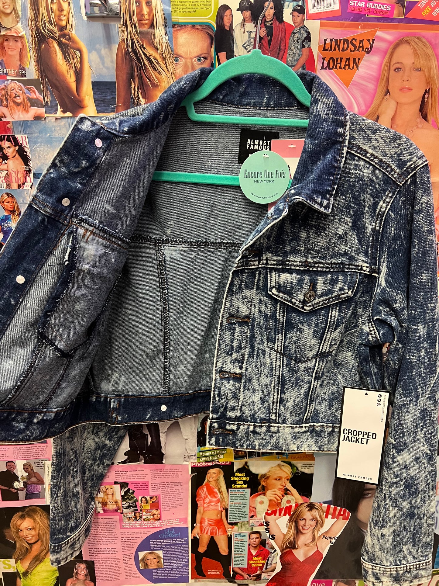NWT Acid Wash Cropped Denim Jacket Size Medium