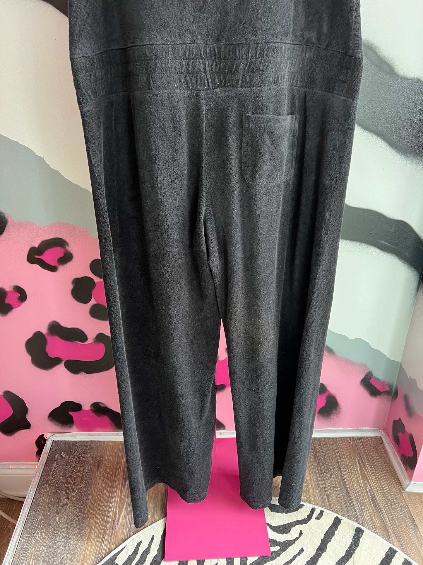 Vintage Y2K Juicy Couture Black Velour Romper Jumpsuit Size L