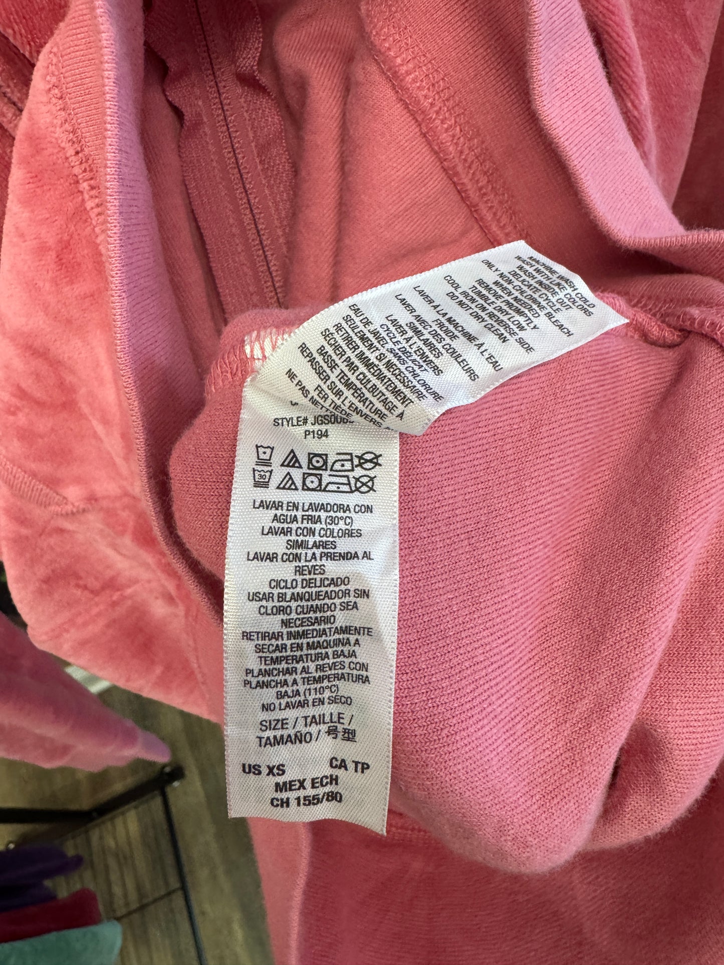 Vintage Juicy Couture Y2K Velour Zip Hoodie Pink Crest Logo Size XS (SKU010)