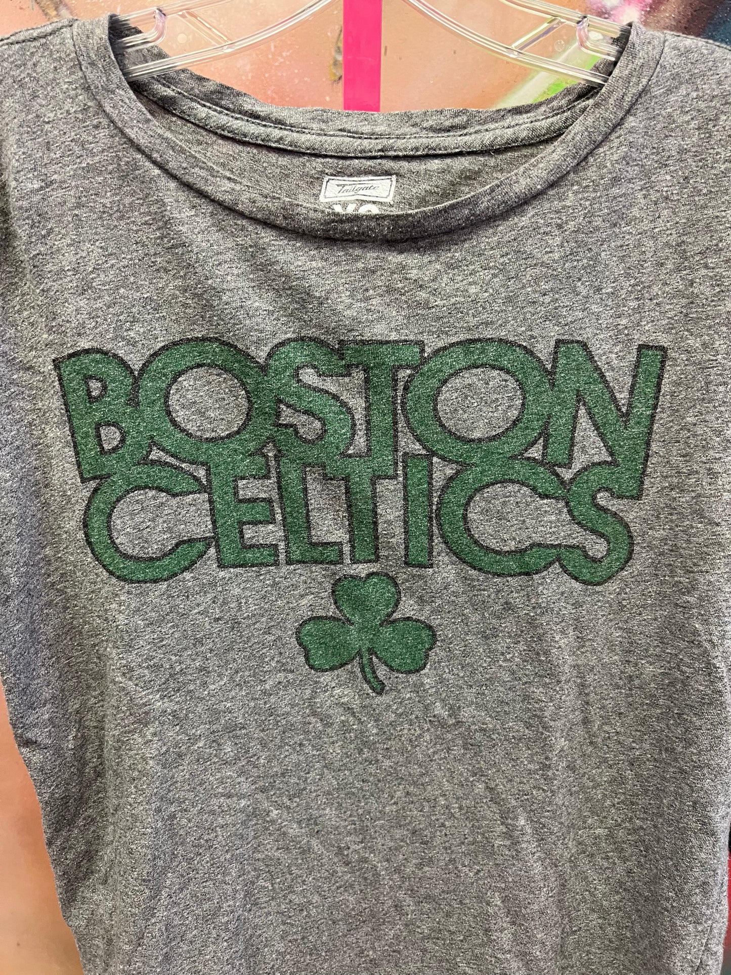 Boston Celtics Tailgate Heather Gray Graphic Tee XS Retro Sporty Baby Tee